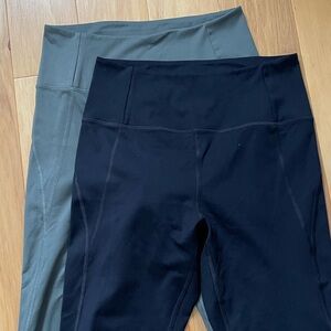Lot of 2 Girlfriend Collective Compressive 7/8 leggings L